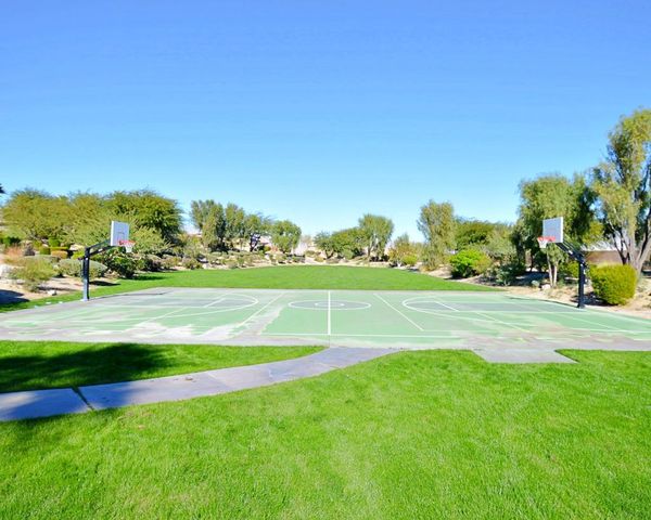 912 Tierra Lane, Palm Springs, CA 92262