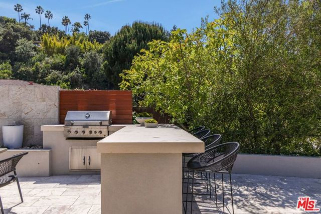 3537 Stonehill Place, Sherman Oaks, CA 91423