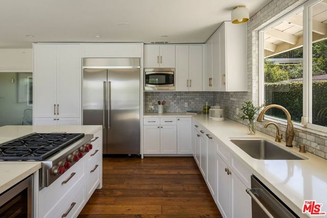 3537 Stonehill Place, Sherman Oaks, CA 91423
