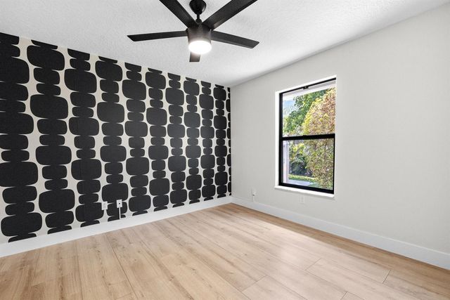 10548 154TH Road N, Jupiter, FL 33478