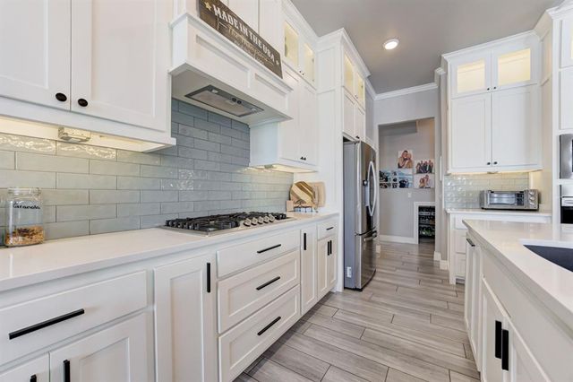 15904 Langley Way, Edmond, OK 73013