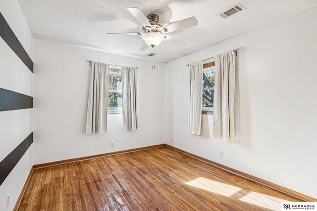 574 S 126th Street, Omaha, NE 68154