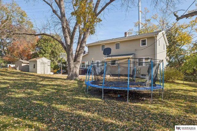 574 S 126th Street, Omaha, NE 68154