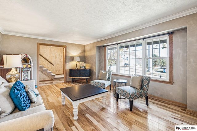 574 S 126th Street, Omaha, NE 68154