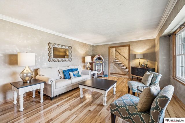 574 S 126th Street, Omaha, NE 68154