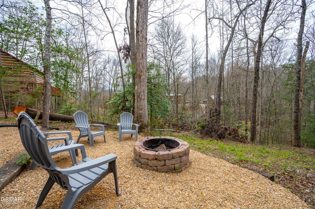 1918 Charles Lewis Way, Sevierville, TN 37876