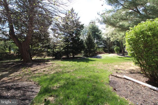 97 WYNDHAM PL, Robbinsville, NJ 08691