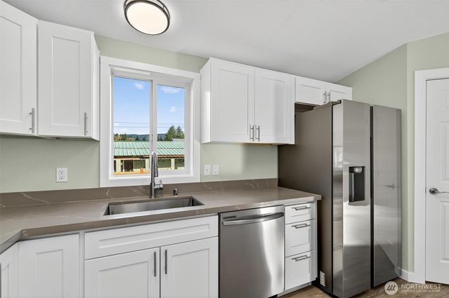 137 Collar Avenue, Morton, WA 98356