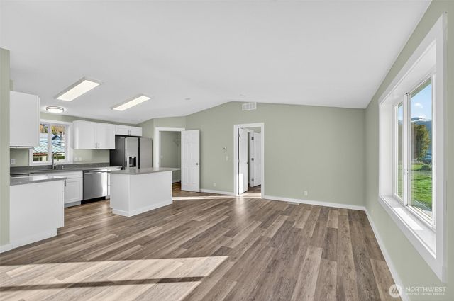 137 Collar Avenue, Morton, WA 98356