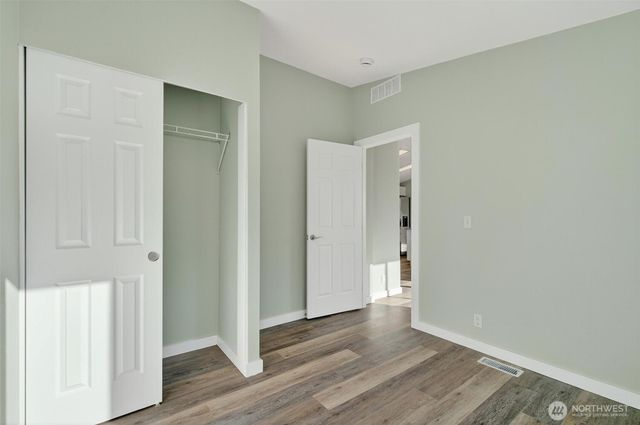 137 Collar Avenue, Morton, WA 98356