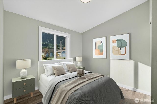 137 Collar Avenue, Morton, WA 98356