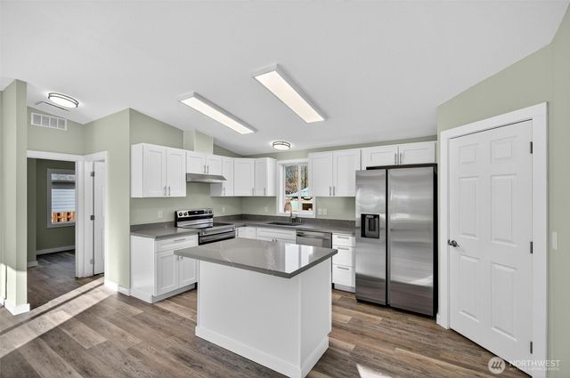 137 Collar Avenue, Morton, WA 98356