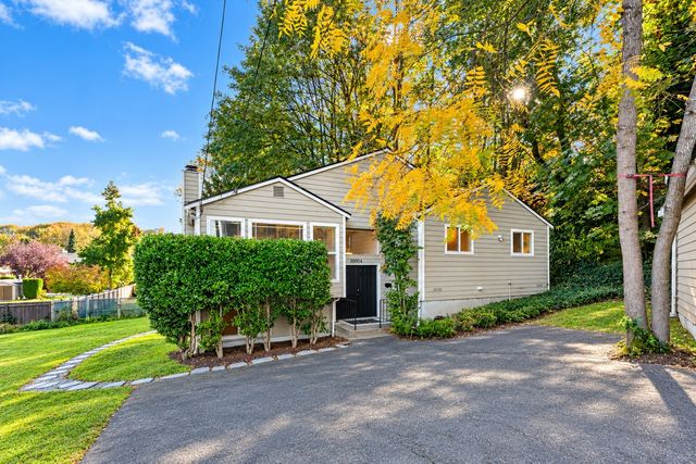 10004 Beacon Avenue, Seattle, WA 98178