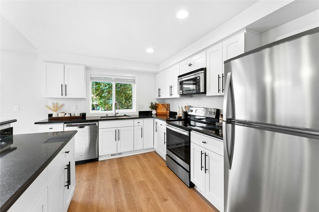10004 Beacon Avenue, Seattle, WA 98178