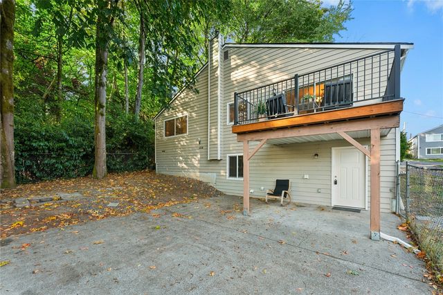 10004 Beacon Avenue, Seattle, WA 98178
