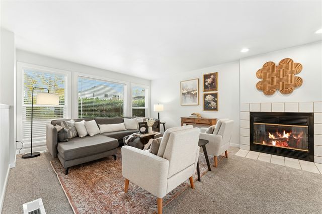10004 Beacon Avenue, Seattle, WA 98178