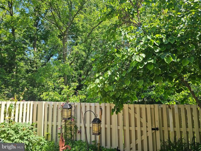 F 15 SHIRLEY LN, Lawrence Township, NJ 08648