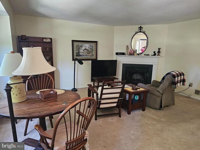 F 15 SHIRLEY LN, Lawrence Township, NJ 08648