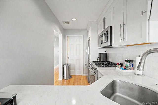 241-49 Oak Park Drive B, Little Neck, NY 11362