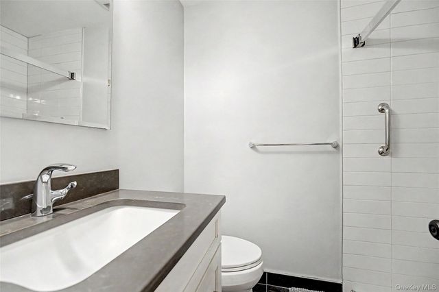241-49 Oak Park Drive B, Little Neck, NY 11362