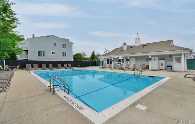 241-49 Oak Park Drive B, Little Neck, NY 11362