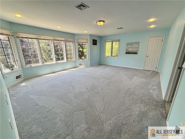 126 Mary Alice Court, Union Twp, NJ 07083