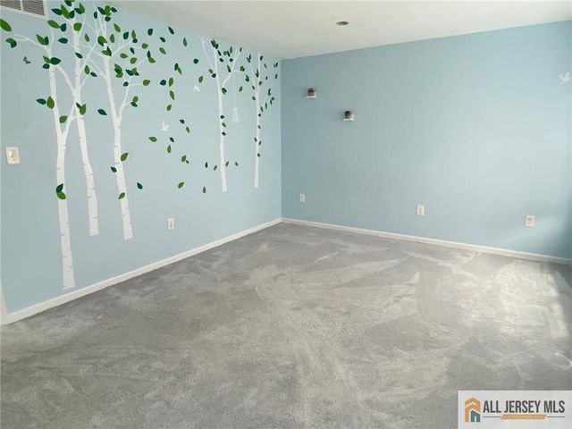 126 Mary Alice Court, Union Twp, NJ 07083