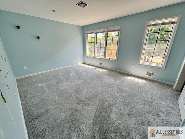 126 Mary Alice Court, Union Twp, NJ 07083