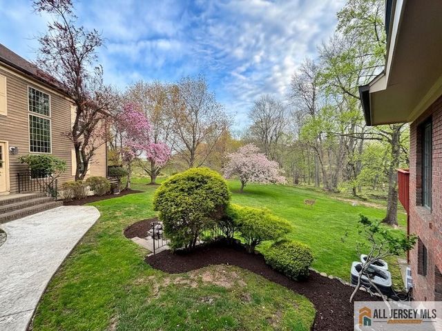 126 Mary Alice Court, Union Twp, NJ 07083