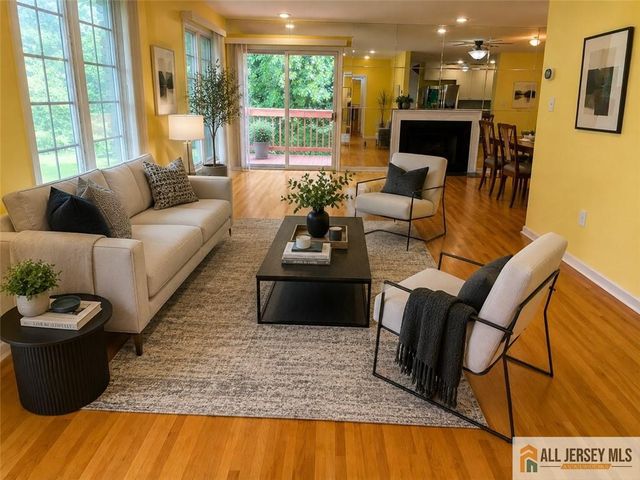 126 Mary Alice Court, Union Twp, NJ 07083