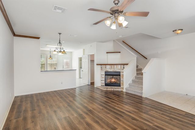 2215 Dry Creek DR 611, Round Rock, TX 78681