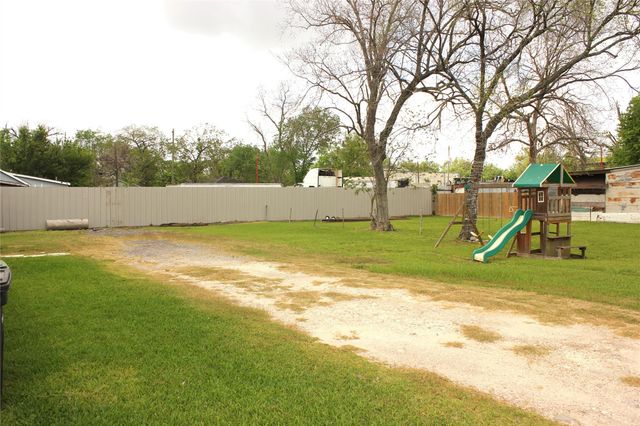 7926 Mendez Street, Houston, TX 77029