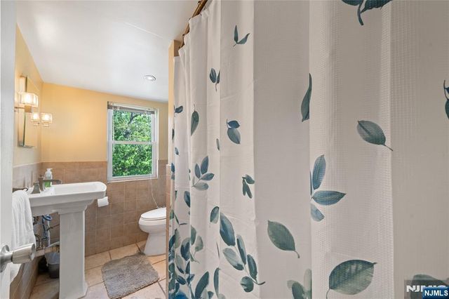 9 Leopold Terrace, Clifton, NJ 07011