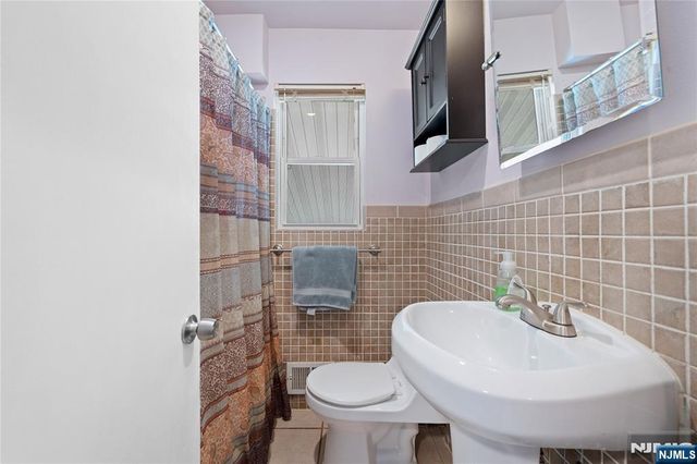 9 Leopold Terrace, Clifton, NJ 07011