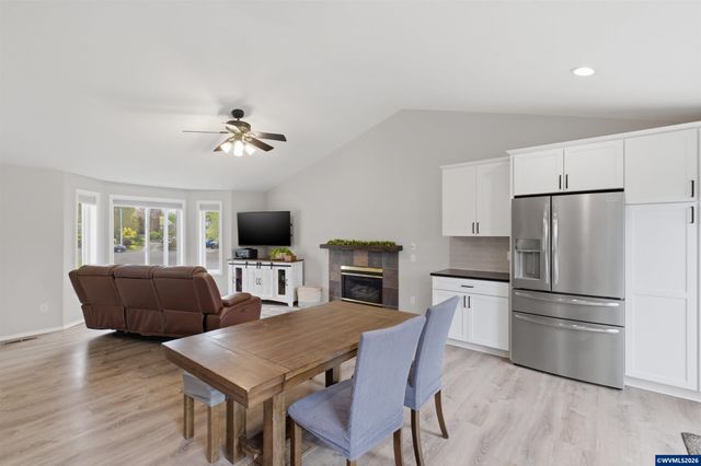 16045 SW Baler Wy, Sherwood, OR 97140