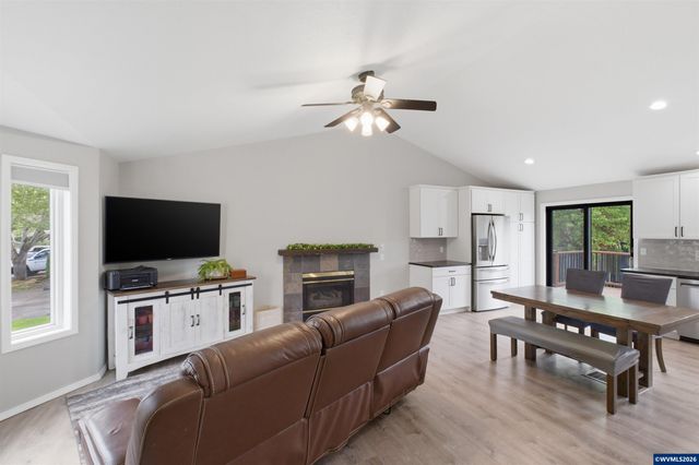 16045 SW Baler Wy, Sherwood, OR 97140