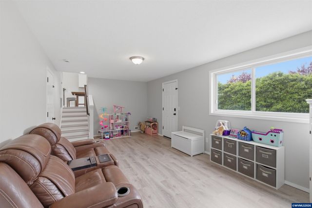 16045 SW Baler Wy, Sherwood, OR 97140