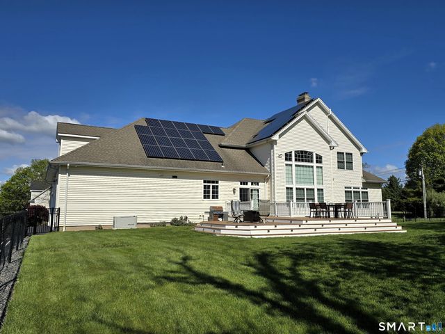 12 Copper Beech Drive, Middletown, CT 06457