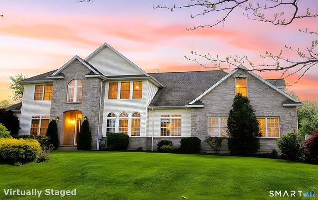12 Copper Beech Drive, Middletown, CT 06457