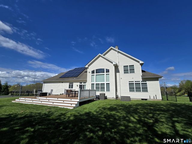 12 Copper Beech Drive, Middletown, CT 06457