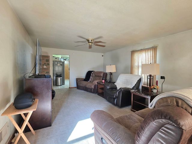 1713 Oakland Avenue, Crest Hill, IL 60403