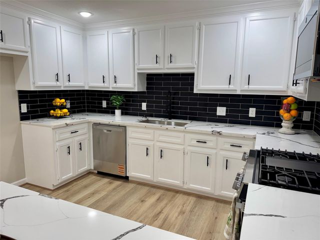 1714 Oaks Drive, Pasadena, TX 77502