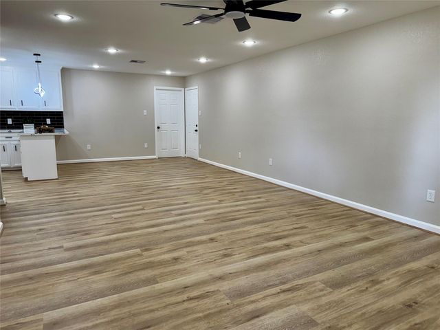 1714 Oaks Drive, Pasadena, TX 77502