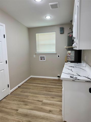 1714 Oaks Drive, Pasadena, TX 77502