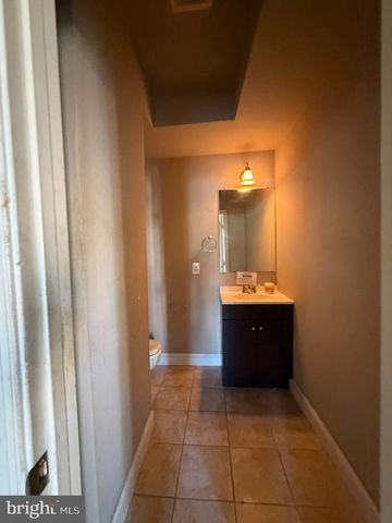 314 57TH ST NE, Washington, DC 20019