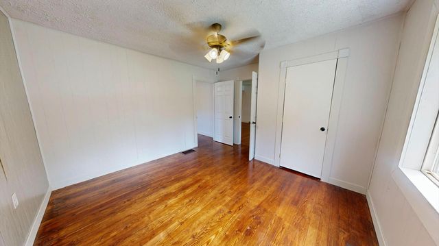 38 COUNTY ROAD 35, Chesapeake, OH 45619
