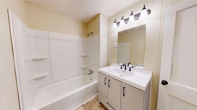 38 COUNTY ROAD 35, Chesapeake, OH 45619