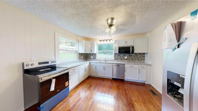 38 COUNTY ROAD 35, Chesapeake, OH 45619