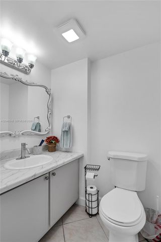 3849 NE 169th St 103, North Miami Beach, FL 33160