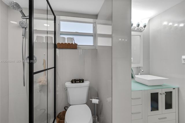 3849 NE 169th St 103, North Miami Beach, FL 33160
